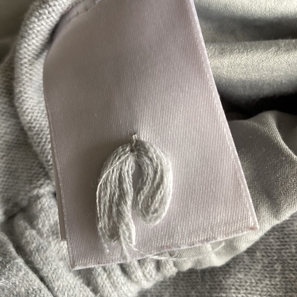 ⭐️Host Pick⭐️Anthropologie Moth Short Sleeve top - Picture 12 of 12